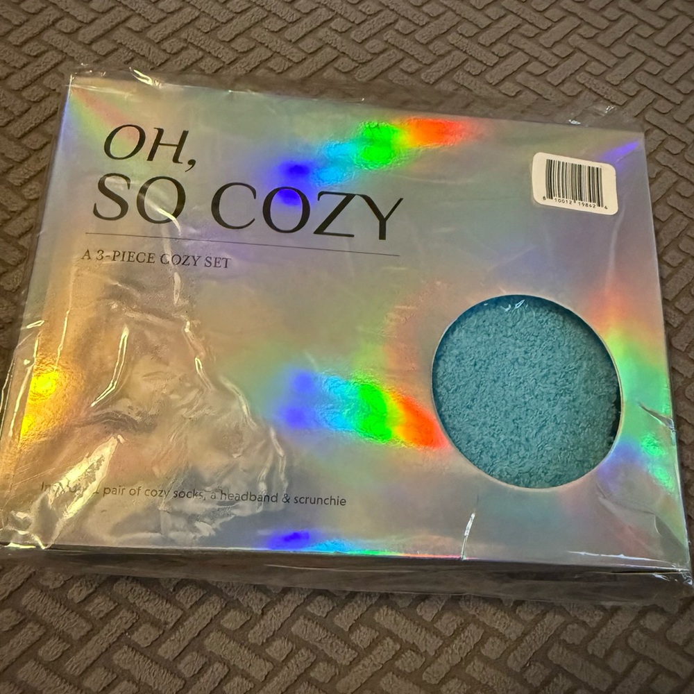 Oh, So Cozy 3-Piece Set. NEW in box.